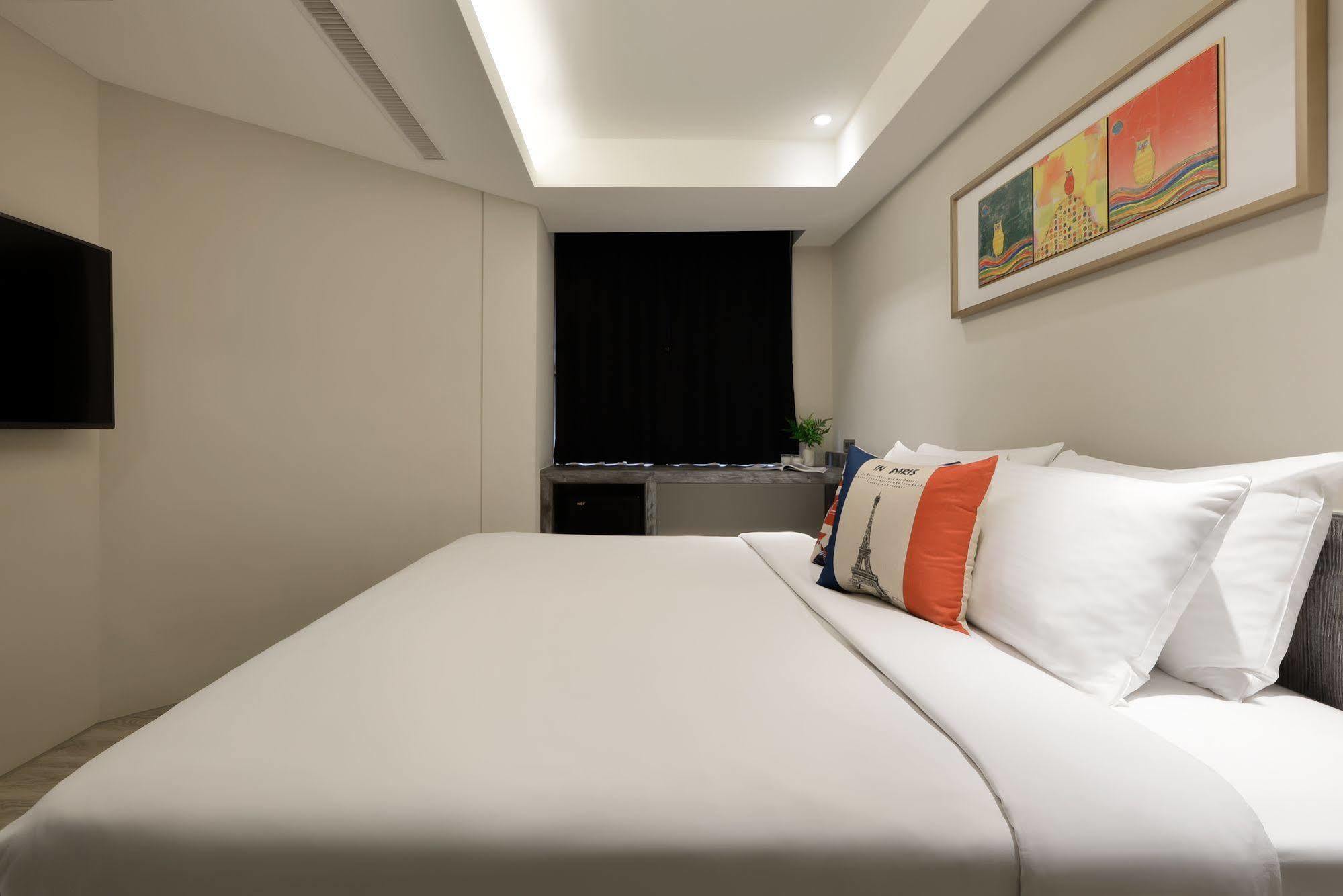 Taichung Amour Hotel Exterior photo